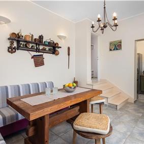 4 Bedroom Villa with Pool near Milna, Brac Island Sleeps 8 
